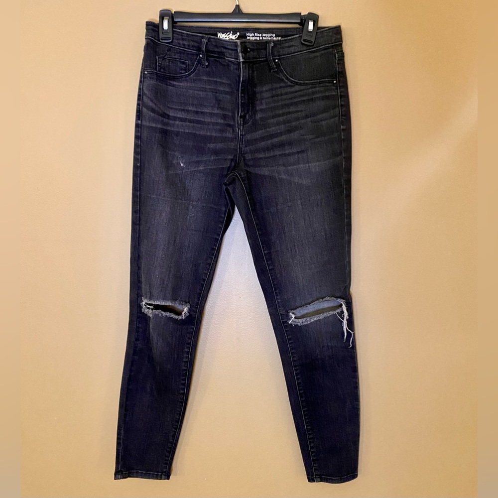 Black Distressed Skinny Jeans